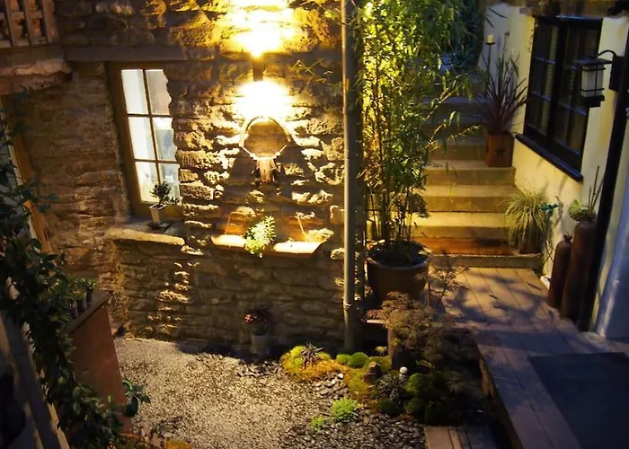 Unique Space In Heart Of Frome