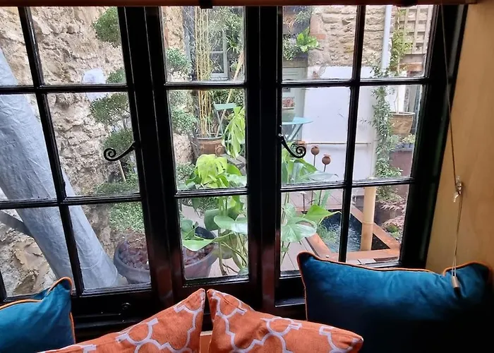 Unique Space In Heart Of Frome